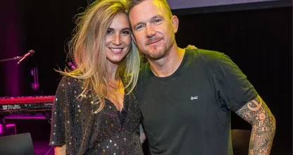 Anouk en Johnny de Mol trotse ouders geworden van tweede zoon