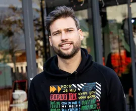 Radio-dj Barend van Deelen over Glazen Huis: 'Dit wordt de spannendste week uit mijn carrière'