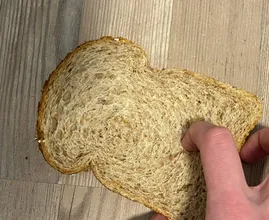 This strange use for a slice of bread can save you a lot of pain