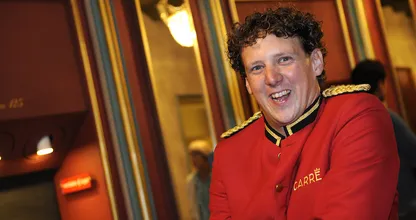 Jochem Myjer blijkt 'al enige tijd geleden' gescheiden van vrouw