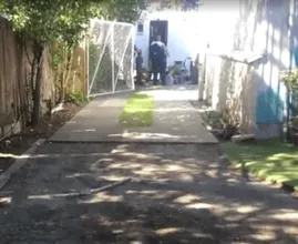 Die Polizei durchsuchte dieses Haus und du wirst nicht glauben, was sie dort gefunden haben. Äußerst seltsam!