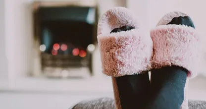 4 manieren om je voeten warm te houden