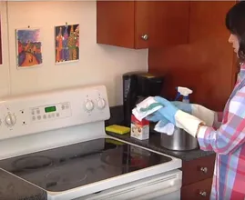 You're probably cleaning the grease stains on your stove all wrong. This is the easiest way!