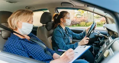 CBR: twee rijscholen moeten groen licht geven voordat iemand mag afrijden