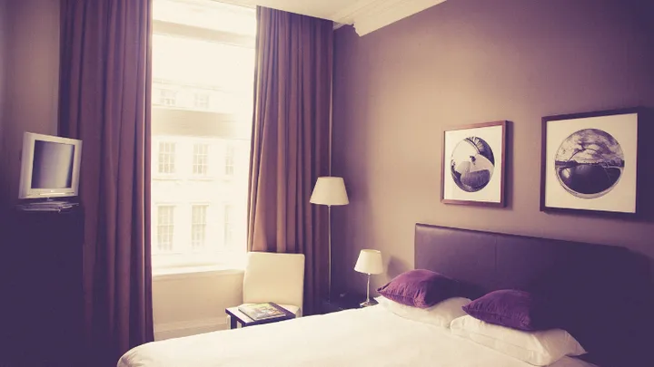 These are the dirtiest spots in your hotel room
