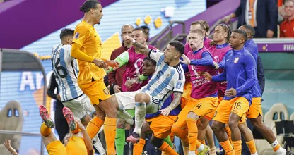 Onderzoek gestart naar wangedrag spelers Nederland en Argentinië
