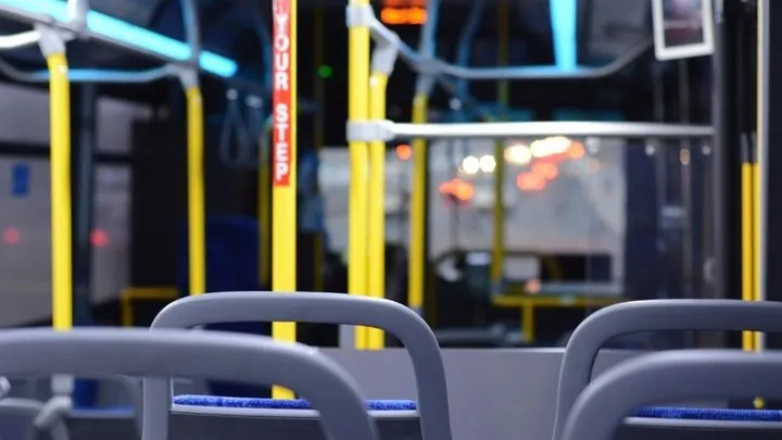Drukte in ov en op de weg bijna op hetzelfde niveau als drie jaar geleden