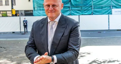 EK kijken in de kroeg? Niet als het aan Grapperhaus ligt