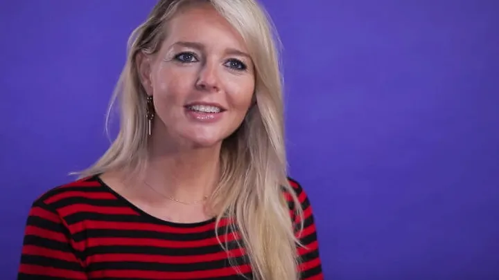 Chantal Janzen gaat avondje uit met zoon James en is toch ‘zo’n melancholische moeder’