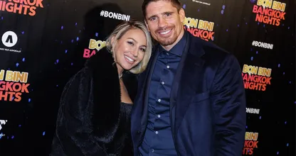 Rico Verhoeven vraagt vriendin Naomy ten huwelijk