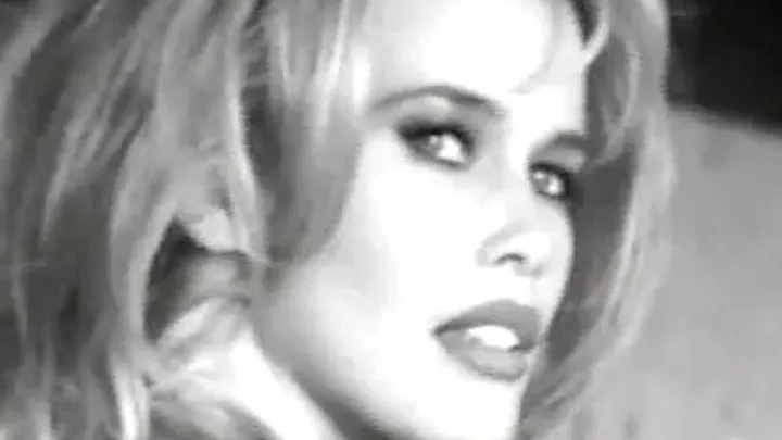 So sieht Supermodel Claudia Schiffer neulich aus