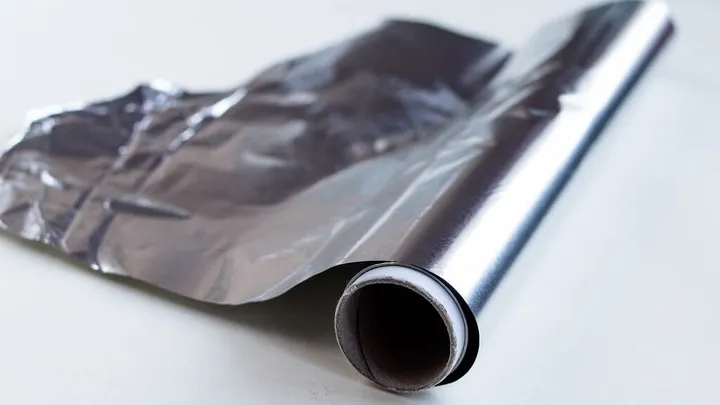Najlepsze triki z folią aluminiową, bez których się nie obejdziesz!