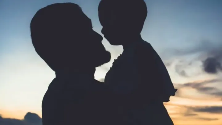 Incroyable : une femme découvre la véritable identité de son mari après 50 ans de mariage