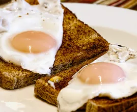 Wo liegt der gesunde Limit? Wie viele Eier sollte man in der Woche essen?