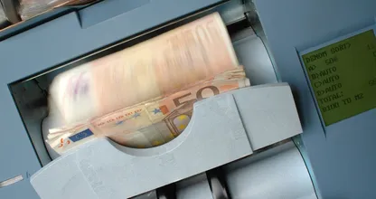Belastingdienst blijkt weer informatie achter te hebben gehouden