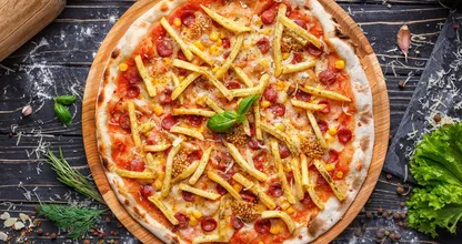 Je moet er van houden: Lidl komt met frietjes-pizza