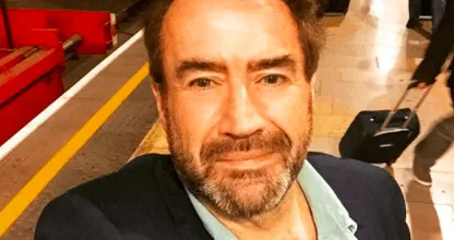 Marc van der Linden showt zijn afgetrainde lichaam: ‘Hier heb ik zo hard aan gewerkt’
