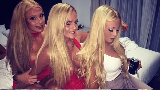 Het internet komt er absoluut niet uit: wie van deze drie vrouwen is de moeder?!
