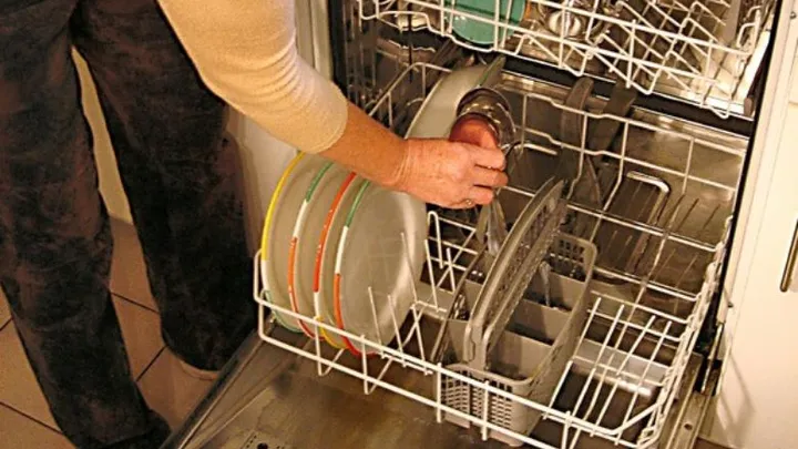 Dit zijn de 4 regels voor het perfect inruimen van de vaatwasser