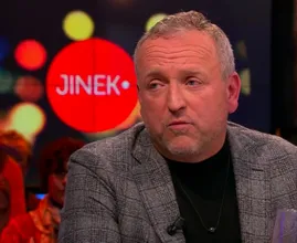Gordon vertelt in Jinek over misbruik in zijn jeugd: "Ik heb diegene vergeven"