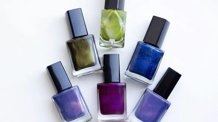 Zo kun je nagellak verwijderen zonder nagellakremover