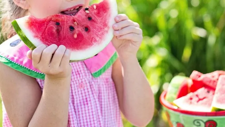 These are the foods you're better off not eating when it's hot outside