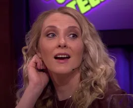 Lekker loeren: Jelka van Houten deelt leuke jeugdfoto