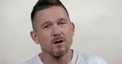Johnny de Mol deelt heuglijk nieuws