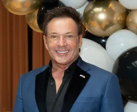 Gerard Joling deelt emotionele laatste beelden van afscheid moeder