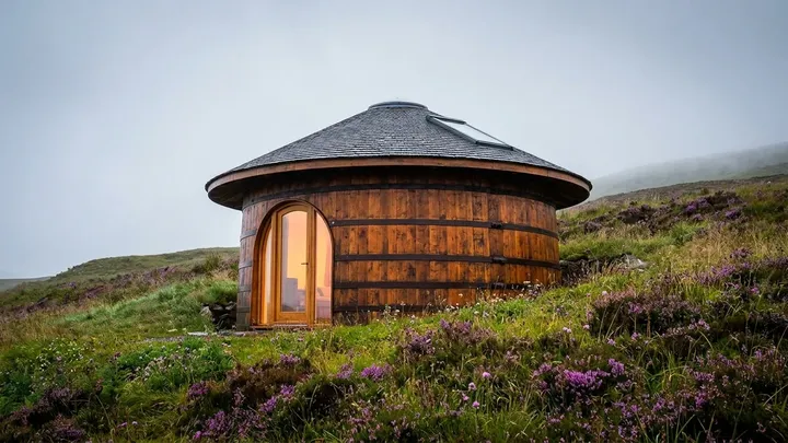 This Man Built a Home Out of an Old Whiskey Vat – Take a Peek into This Unconventional Abode...