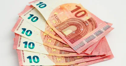 Blut door de dure zomermaanden? Zó bespaar je geld in september