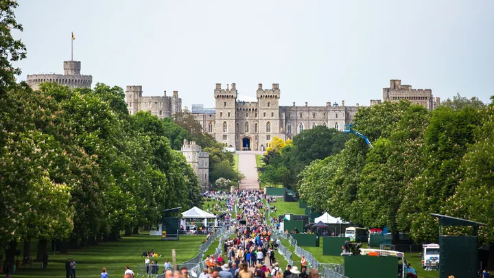 These items (or people) weren't welcome at British royal weddings