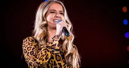 Ai! Monique Smit grijpt nét naast grote geldprijs Postcodeloterij