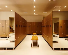 Zoveel geld bespaar je als je doucht in de sportschool