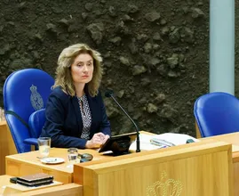 Bestuur Tweede Kamer doet aangifte van informatielek