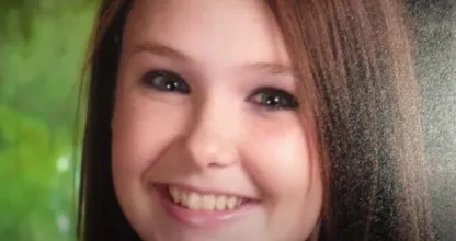 Une jeune fille de 16 ans grimpe par la fenêtre la nuit et disparaît