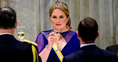 Zien: het allereerste staatsbanket van prinses Amalia