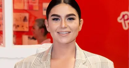 Roxeanne en Rachel Hazes herdenken André Hazes op zijn sterfdag