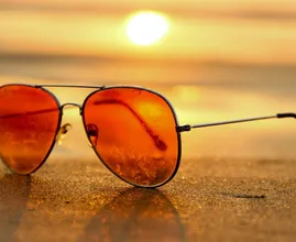 Je ogen voorbereiden op een zonvakantie? Zó doe je dat