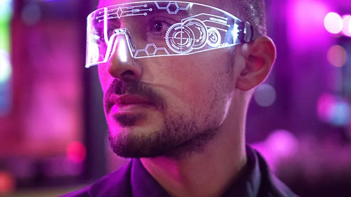 Time traveler reveals bizarre events he says happened in 2749