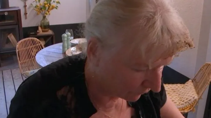 Oeps: Lang Leve De Liefde-Thea steekt letterlijk alles in vuur en vlam