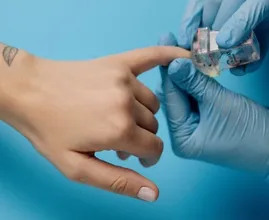 Heb je last van gele nagels? Hier kan het allemaal door komen