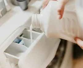 Wit, donker of bont: maakt het uit welk wasmiddel je gebruikt?