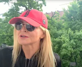 Z torebką za 30 tysięcy do warzywniaka, czyli ekscentryczna Monika Olejnik!