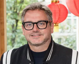 Guus Meeuwis post hilarische foto op Instagram