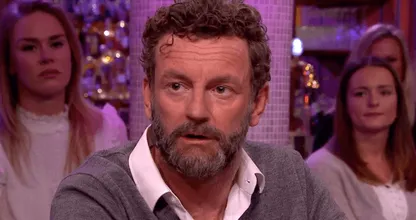 Kluun vertelt in RTL Late Night over emotionele periode: "Ik moet lief voor je zijn papa, want jij huilt nog vaker dan ik"