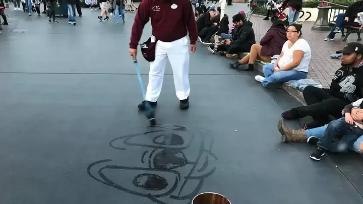 Uwierzysz w to, co widzisz? 45 oszałamiających zdjęć z Disneylandu, które przeczą rzeczywistości!