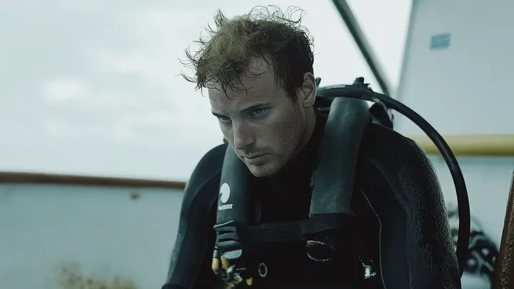 A Massive White Shark Came Up To A Diver. Then The Unthinkable Happened
