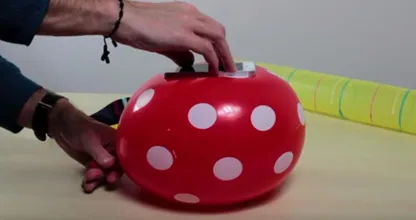 Video: gummierte, professionelle Handy - Schutzhülle in nur 8 Sekunden