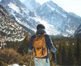 Boyfriend: 'I left my girlfriend behind on top of a mountain'
